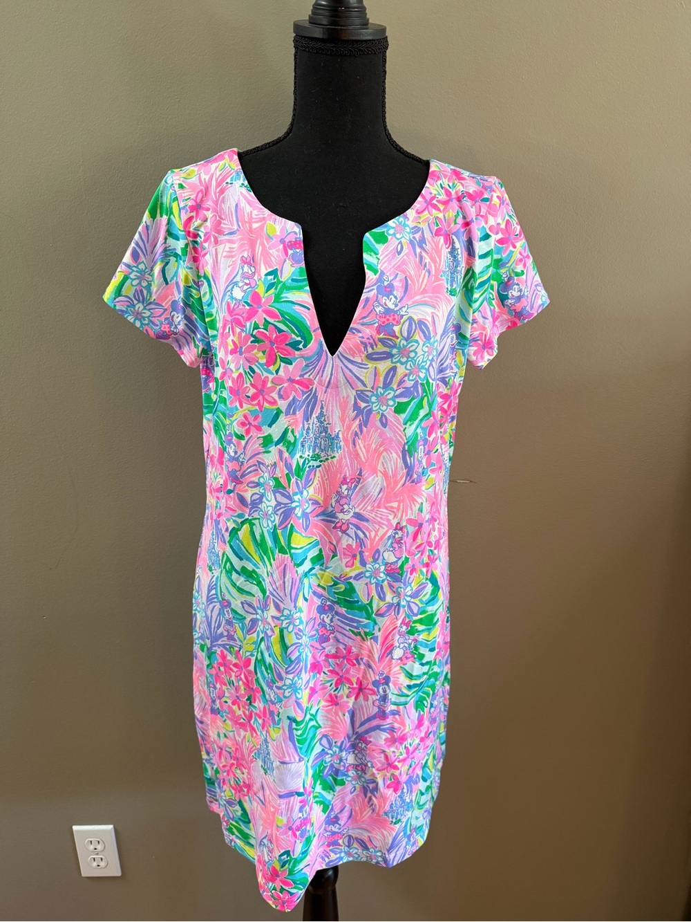 Lilly Pulitzer Sophiletta disney dreamin - Picture 2 of 4